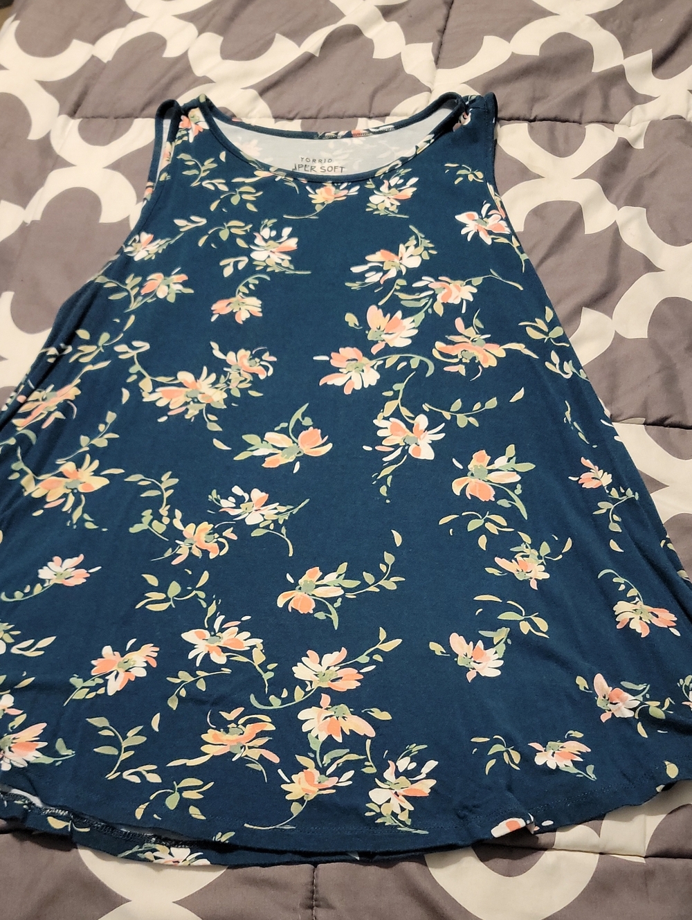Torrid Size 00 Super Soft Navy Blue Floral Swing Tank Top Plus Size Like New